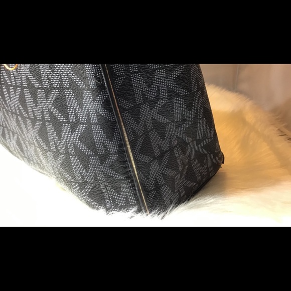 Michael Kors Tote NWOT - Picture 9 of 11